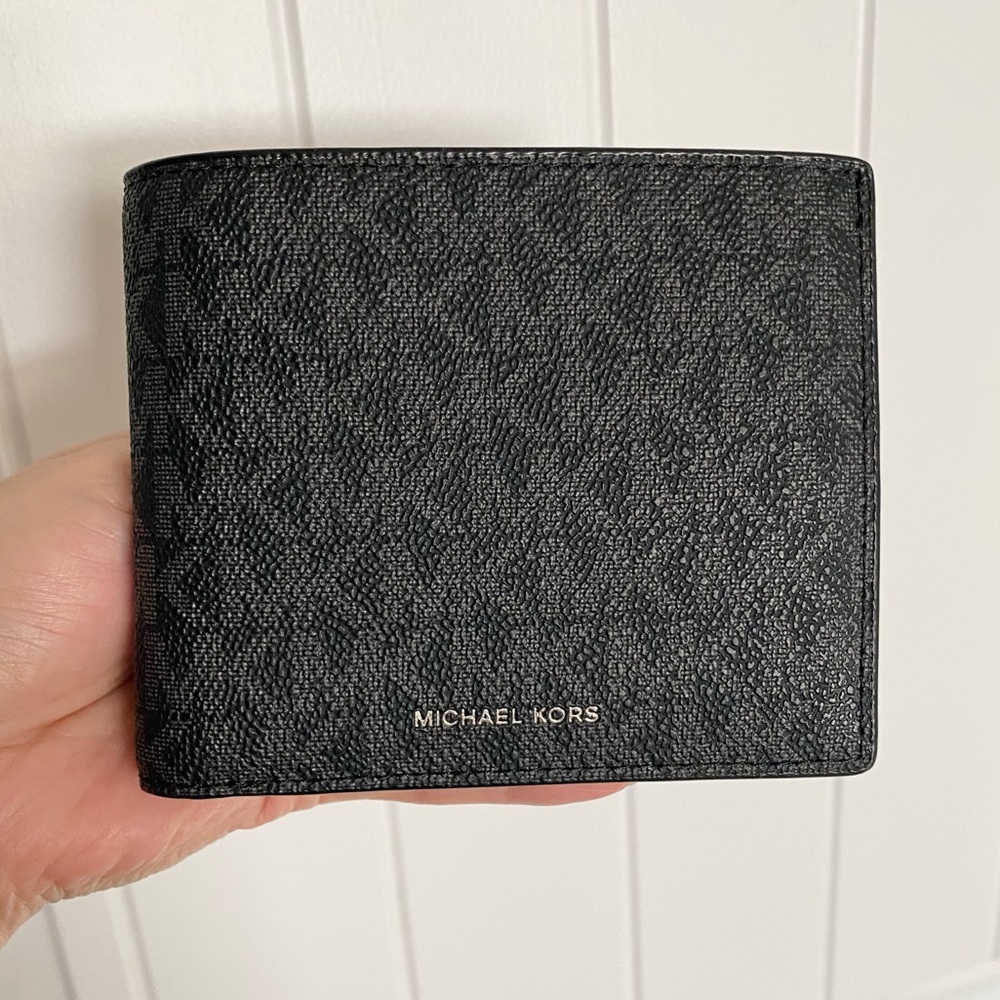 NWT Michael Kors Wallet with passcase
